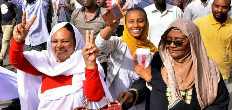 נשות המהפכה בסודאן נאבקות על מקומן