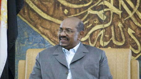תמרוניו של אל־בשיר&#058; מאמצי ההישרדות של נשיא סודאן