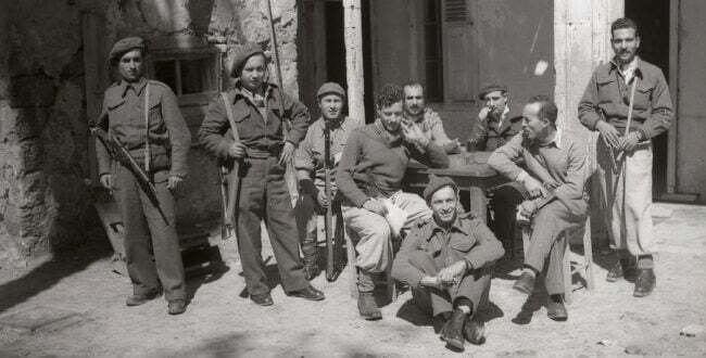 חיילים ישראליים ב-1947. צילום: בנו רוטנברג, מתוך ארכיון הספרייה הלאומית