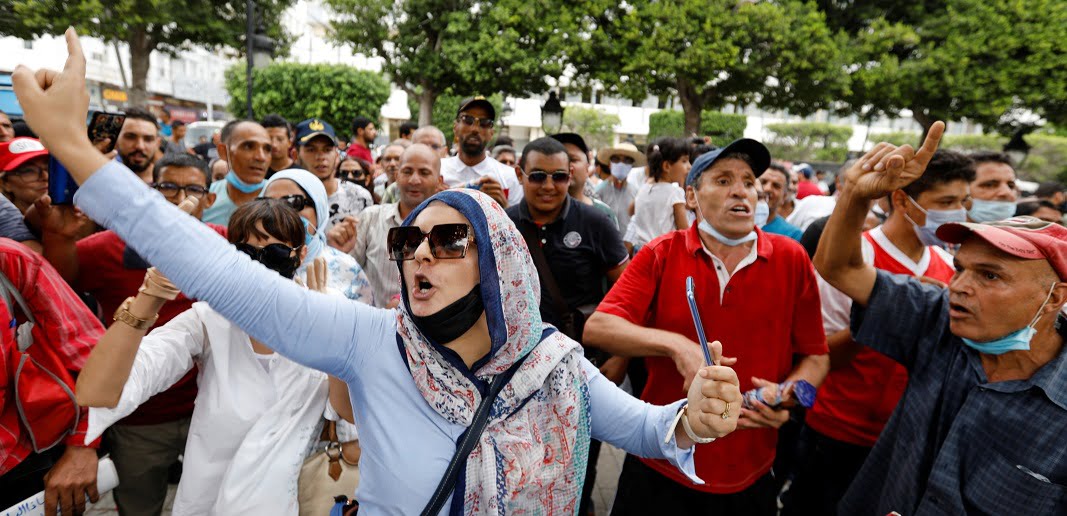 מפגינים תומכי הנשיא קיס סעיד בתוניס. צילום: רויטרס